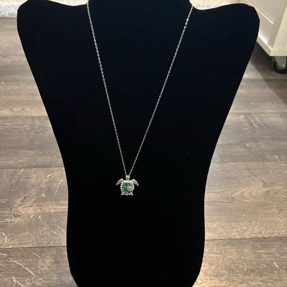 Stainless Steel Turtle Pendant on Chain W/ Crystals & Cubic Zirconias NEW - Picture 3 of 6